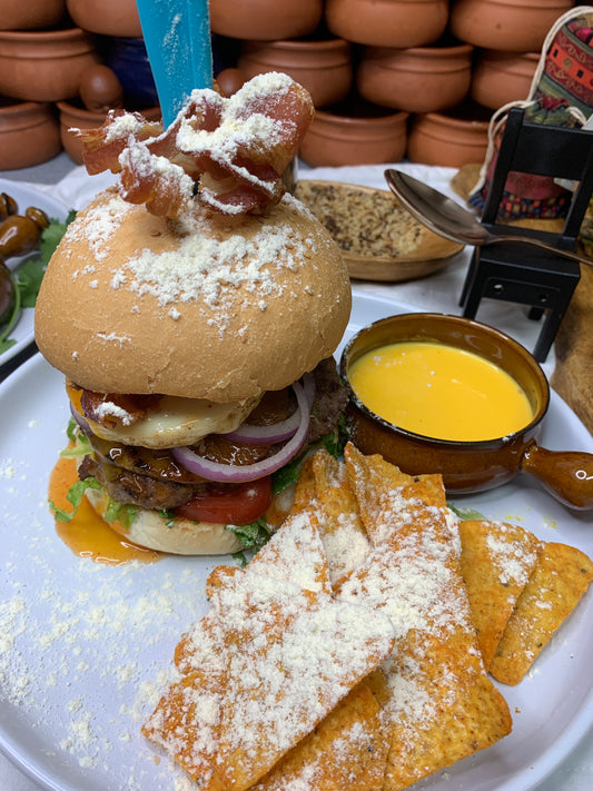 Nachos Hamburger Party Pack Yellow Cheese sauce, Crispy Fried Onions, Cheese powder and
